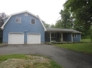 527 Old Hartford Rd, Colchester, CT 06415