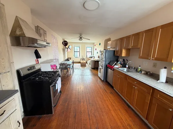 313 Cambridge St, Cambridge, MA 02141