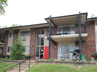 10073 Bunker Hill Dr APT F, Saint Louis, MO