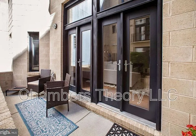 2357 Champlain St NW #102 — Photo 8