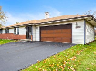 8371 Alaska Rd, Rockford, IL 61108