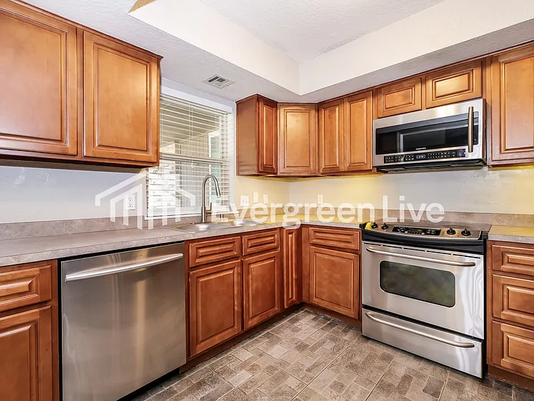 2837 Green Canyon Dr — Photo 5