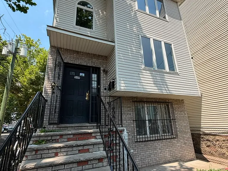509 S 19th St #4 — Photo 12