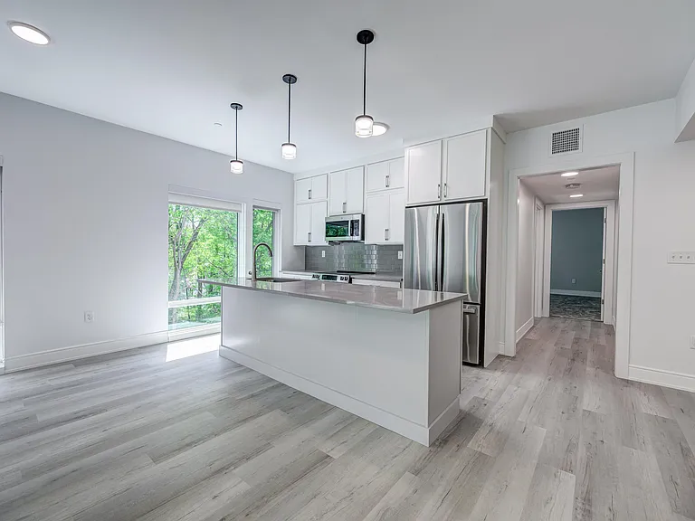 2059 Lafayette Rd #204 — Photo 19