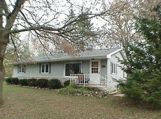 6031 Eagle Point Rd, Hartford, WI 53027