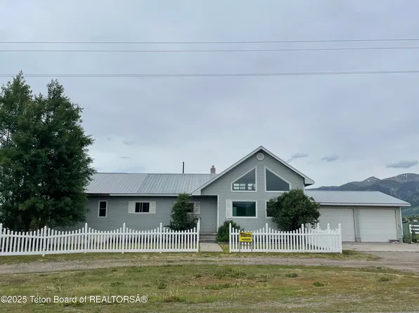 1701 County Road 122, Thayne, WY 83127
