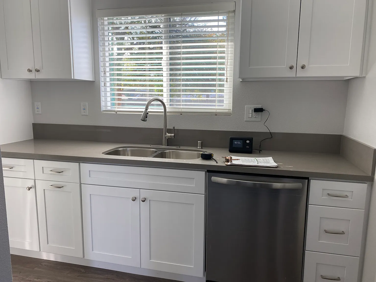 4 bed, 1644 sqft, $3,990 — Photo 2