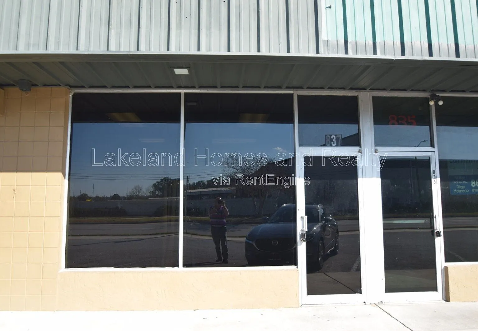 Studio, 2070 sqft, $2,800 — Photo 2