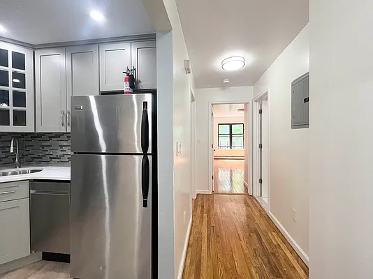 Rented by Pear NYC LLC | media 10