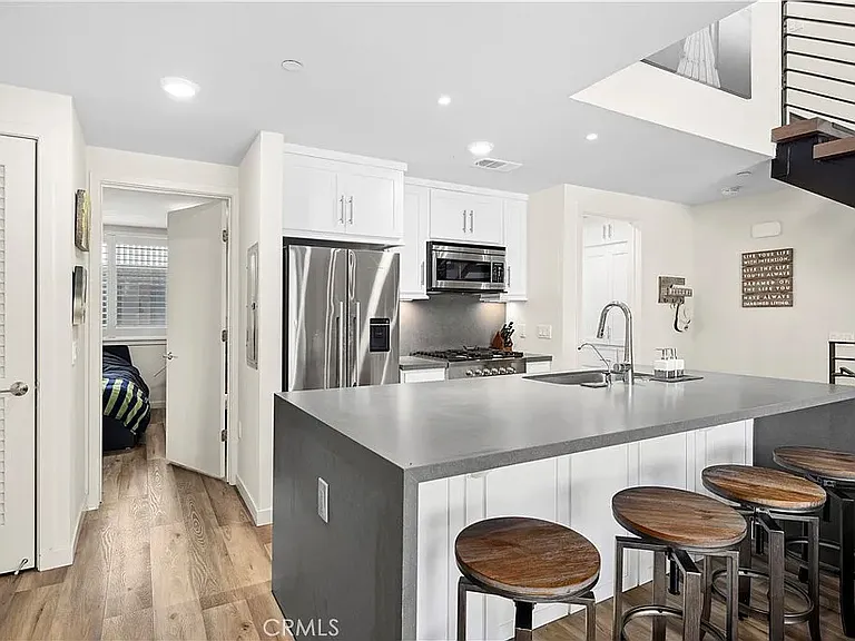 2745 Laguna Canyon Rd #C — Photo 2