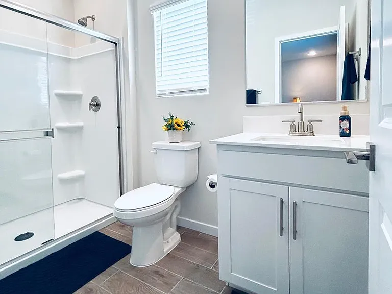 7508 S 75th Dr — Photo 17