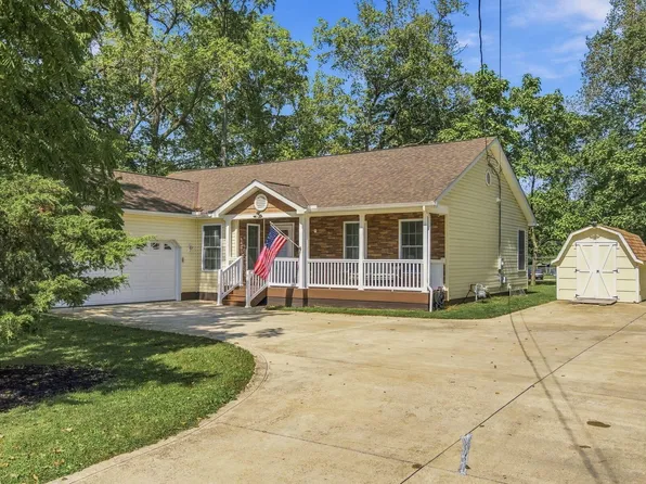 210 Nichols St, Cardington, OH 43315