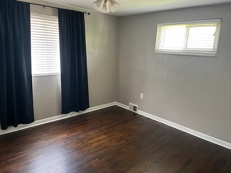 2810 Franklynn Dr — Photo 9