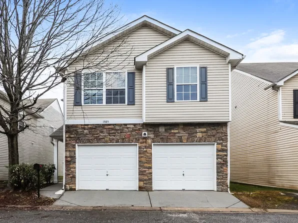 1585 Tigris Ct, College Park, GA 30349