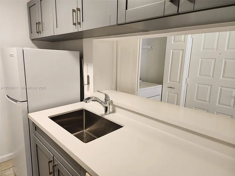 4401 W McNab Rd #16 — Photo 7