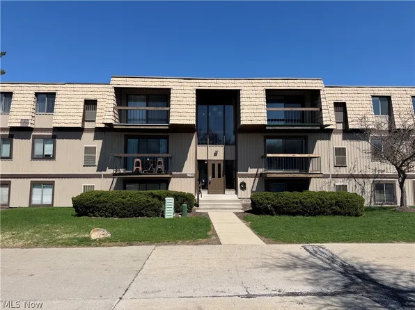9611 Sunrise Blvd Unit K9, North Royalton, OH 44133