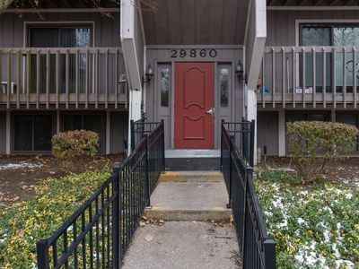 29860 W 12 Mile Rd APT 609, Farmington Hills, MI, 48334