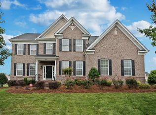 2454 Wellington Chase Dr, Concord, NC 28027