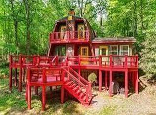 715 Still House Rd, Franklin, NC 28734