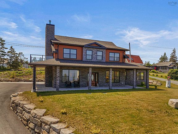 2nd image of 657 Ketch Harbour Rd