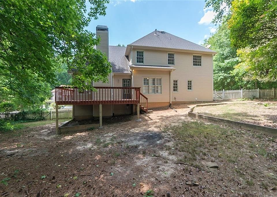 1st image of 301 Laurel Creek Ct