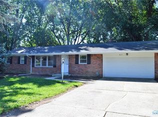 917 Lyn Rd, Bowling Green, OH 43402