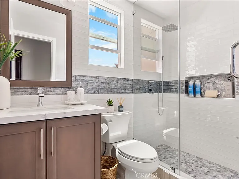 313 Alvarado Pl — Photo 10