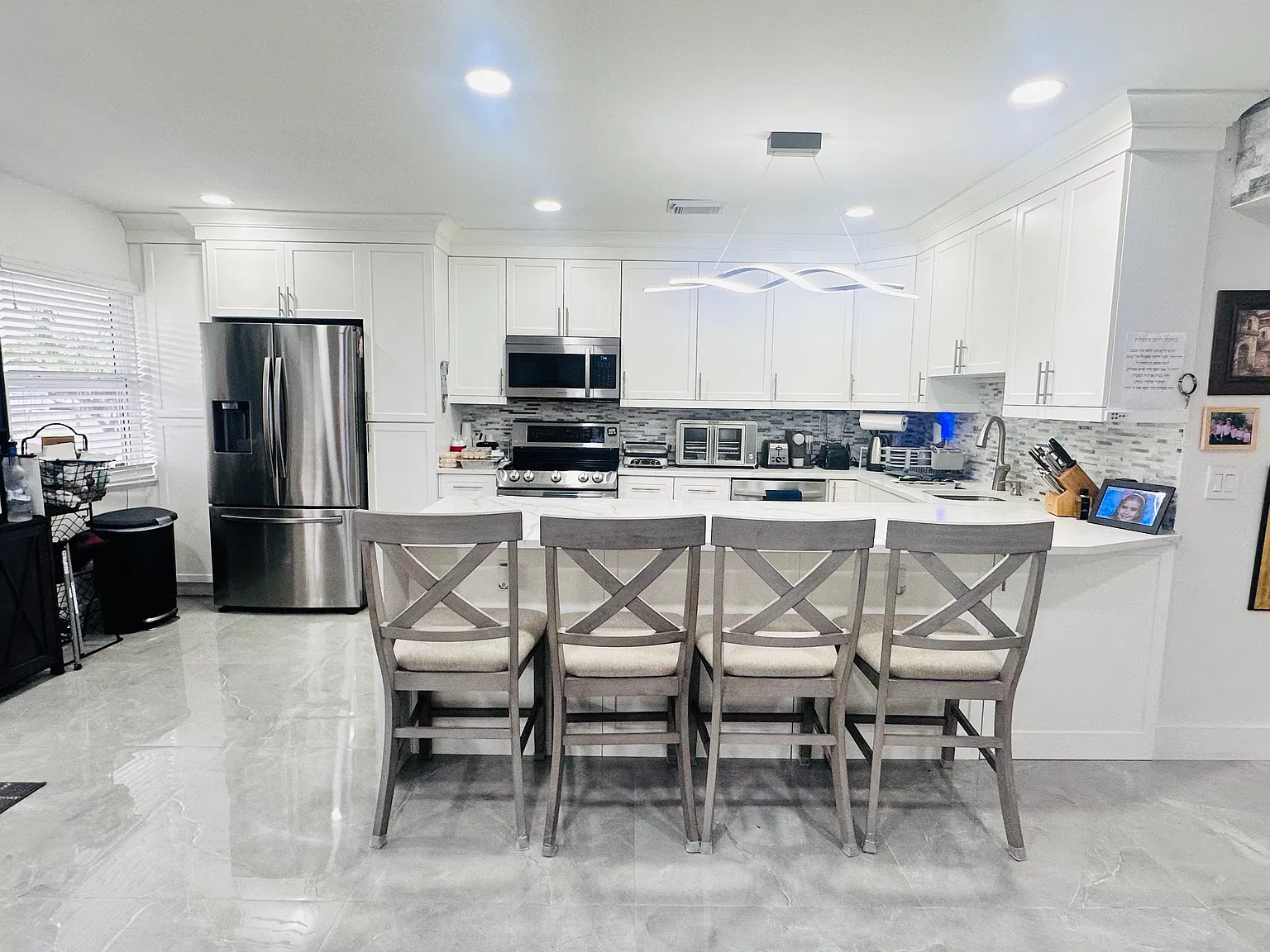 2 bed, 1.5 bath, 880 sqft, $3,500 — Photo 2