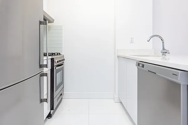 Rented by Modern Spaces | media 57