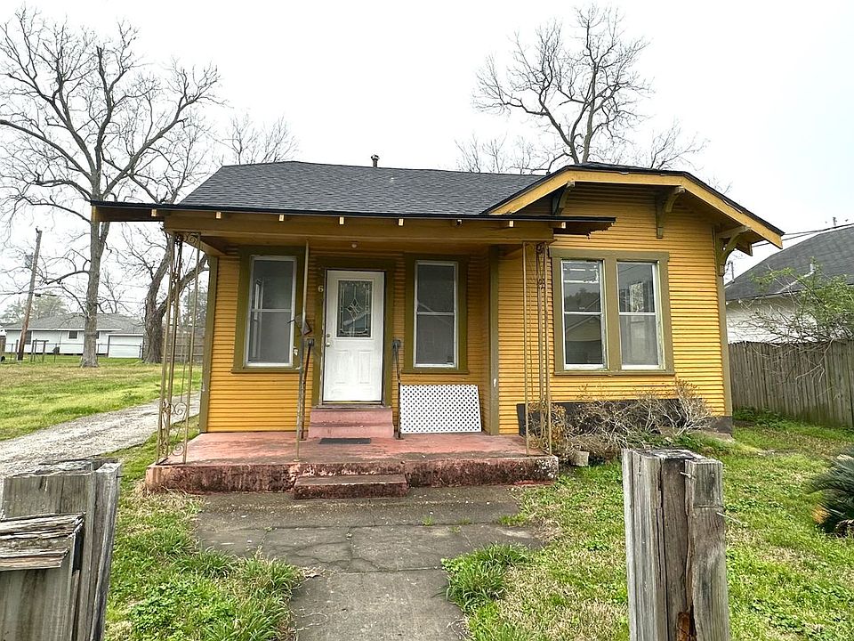 1st image of 565 Campus St
