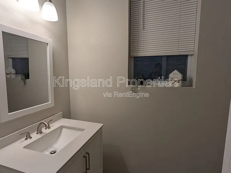 3242 Michigan Ave — Photo 6