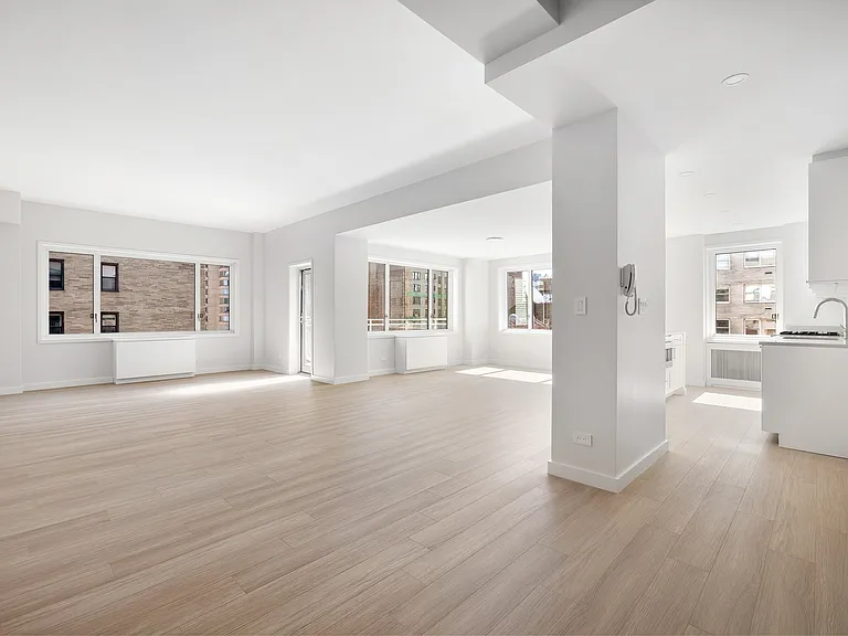 165 E 66th St #14E — Photo 3
