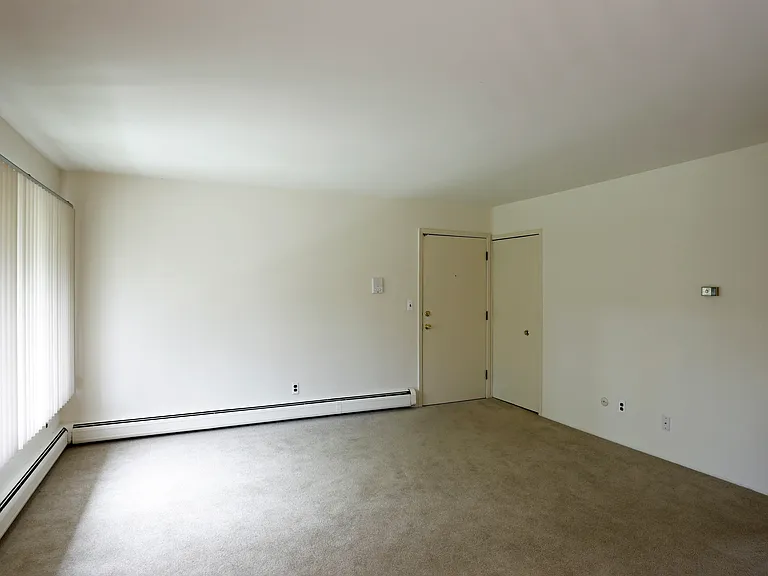 River Bend Apartments — Photo 11