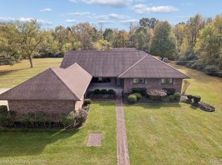 165 Keddle Rd, Howell, MI 48843