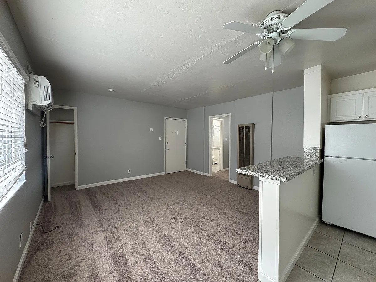 Building Photo - 2307 I Street