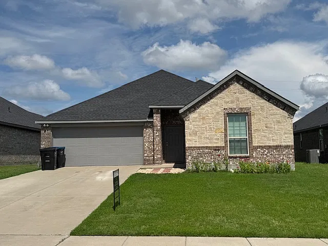 8919 Cheyenne Dr