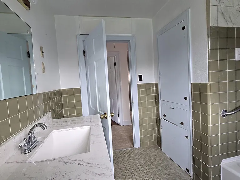 560 Staring Ln — Photo 15
