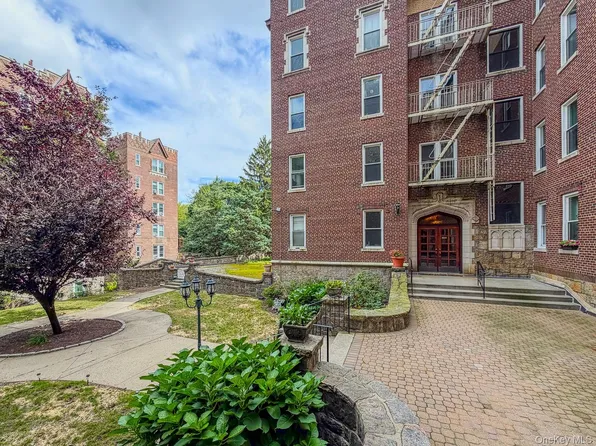 1428 Midland Avenue #3H, Bronxville, NY 10708