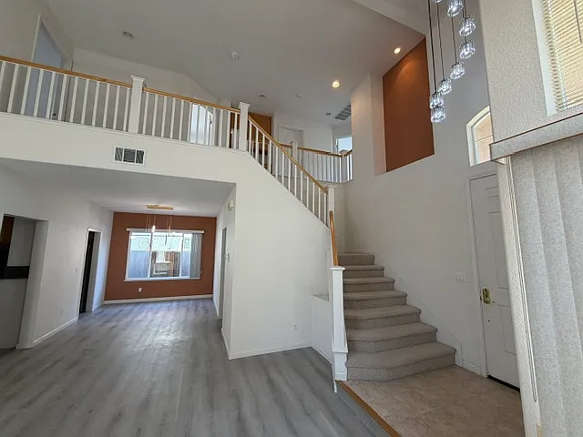17 Miranda Ct — Photo 12