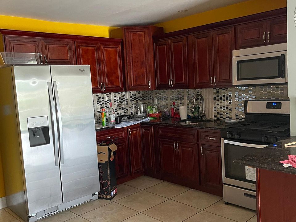 1st image of 4016 Wilder Ave Floor 1