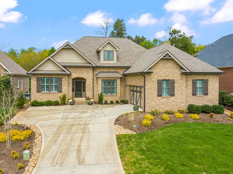 1st image of 304 Maclaren Way