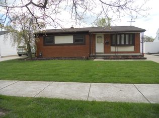 22119 Candace Dr, Rockwood, MI 48173