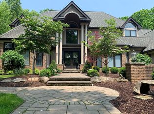 8497 Timber Trl, Brecksville, OH