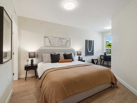 3rd image of 2895 E 10th Ave #608