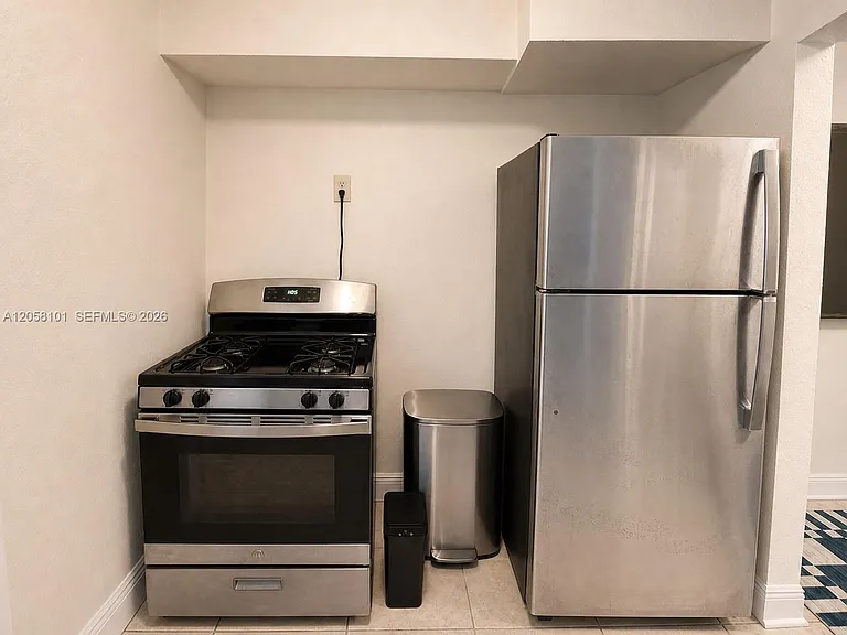 951 Jefferson Ave #2 — Photo 14