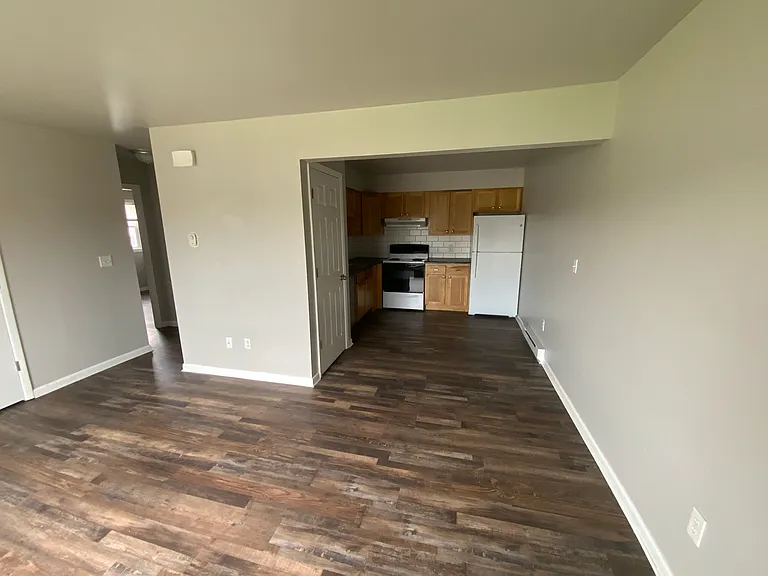 1108 Cambridge Ct #8 — Photo 2