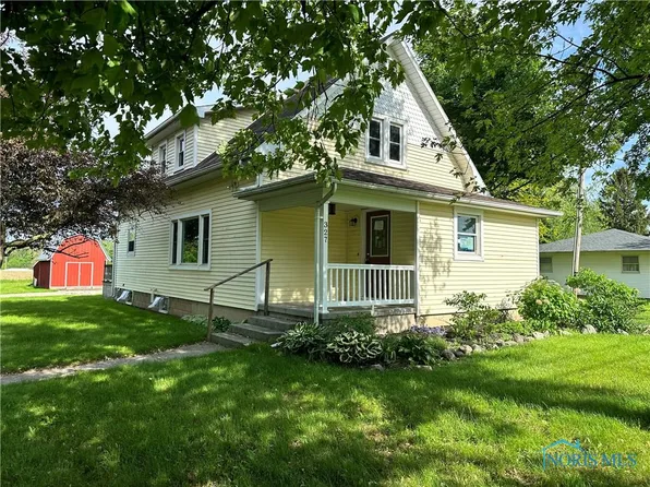 327 S Main St, West Unity, OH 43570