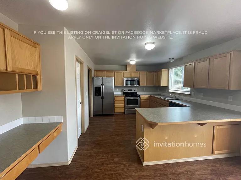 211 Williams Blvd NE — Photo 5