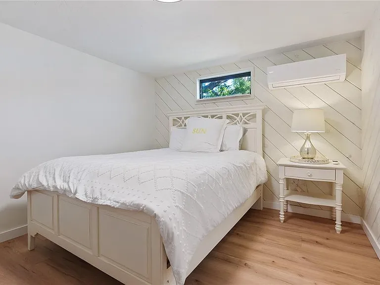 2311 Waldemere St #B — Photo 11