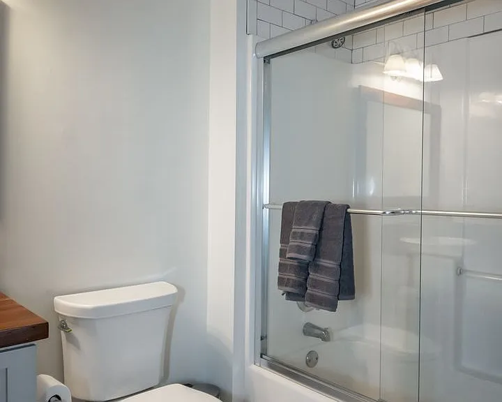 269 N Hull St #202 — Photo 24
